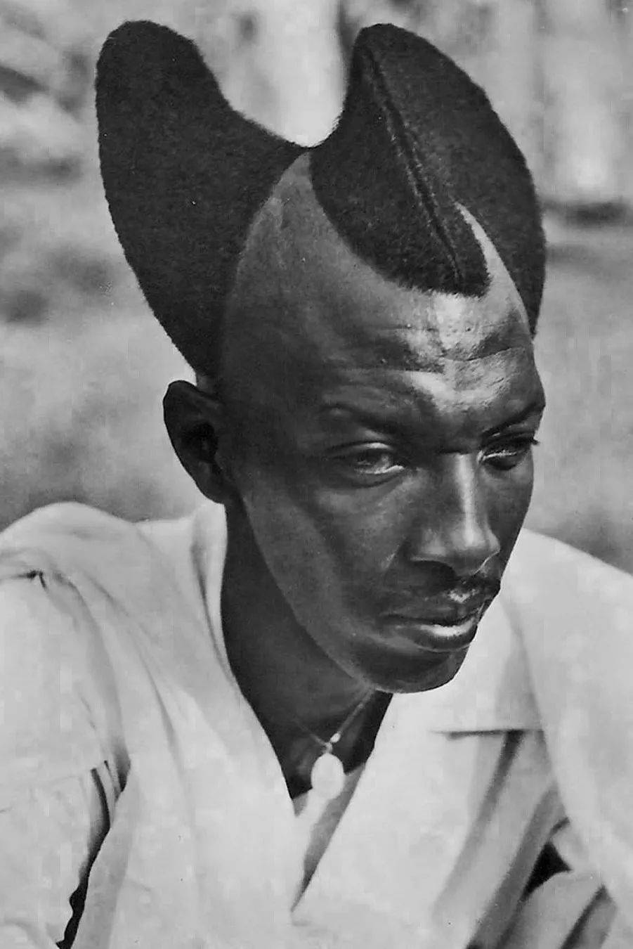 tyler, the creator 话题造型外,细数 5 种深受黑人音乐家青睐的非洲