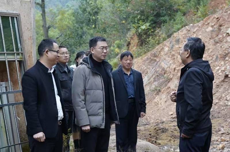 "安全科普 守护家园——走进宁乡,专家与村民共御地质灾害"活动举行