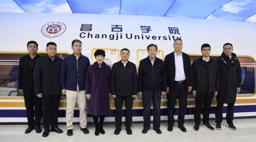 福建援疆前方指挥部领导到昌吉学院调研