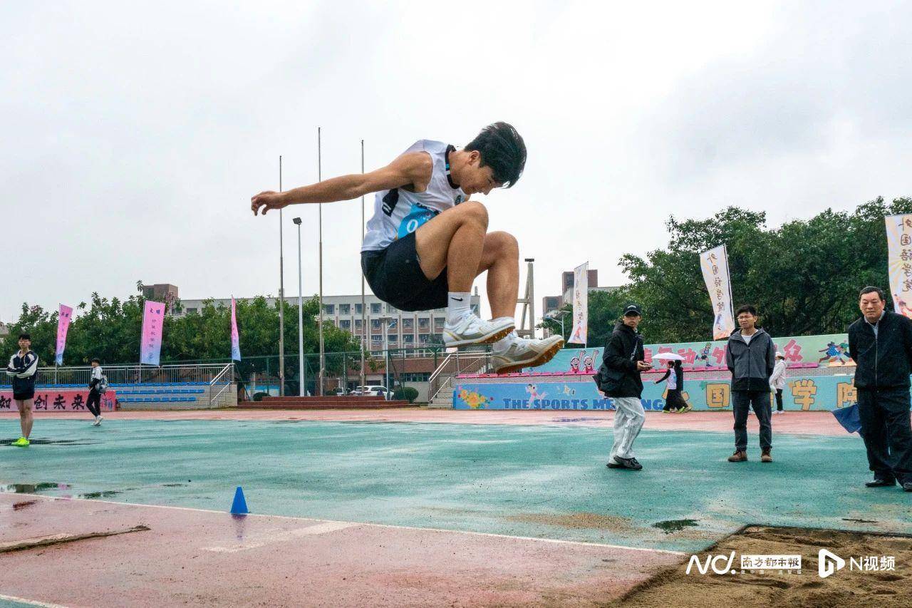 珠海一高校900余师生共赴体育盛会