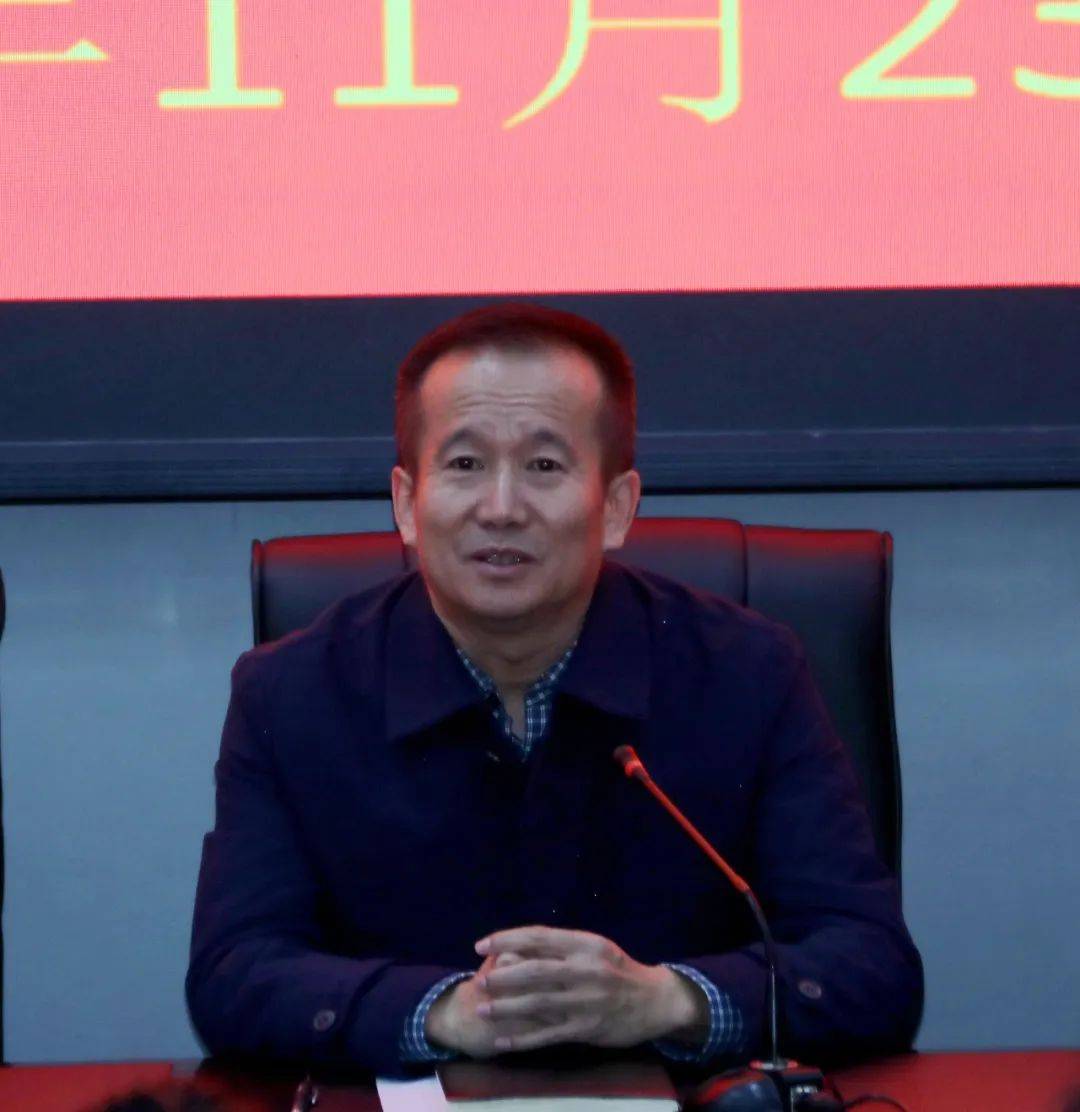 家校共商架桥梁 合力共育助成长---沙湾市第一中学召开高一年级家校