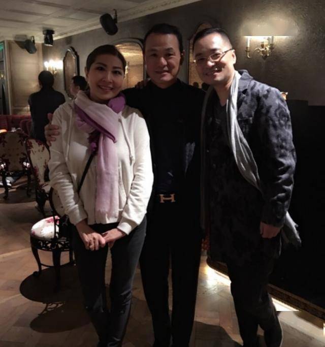 而张行与妻子也相互扶持,共同面对生活中的困难.