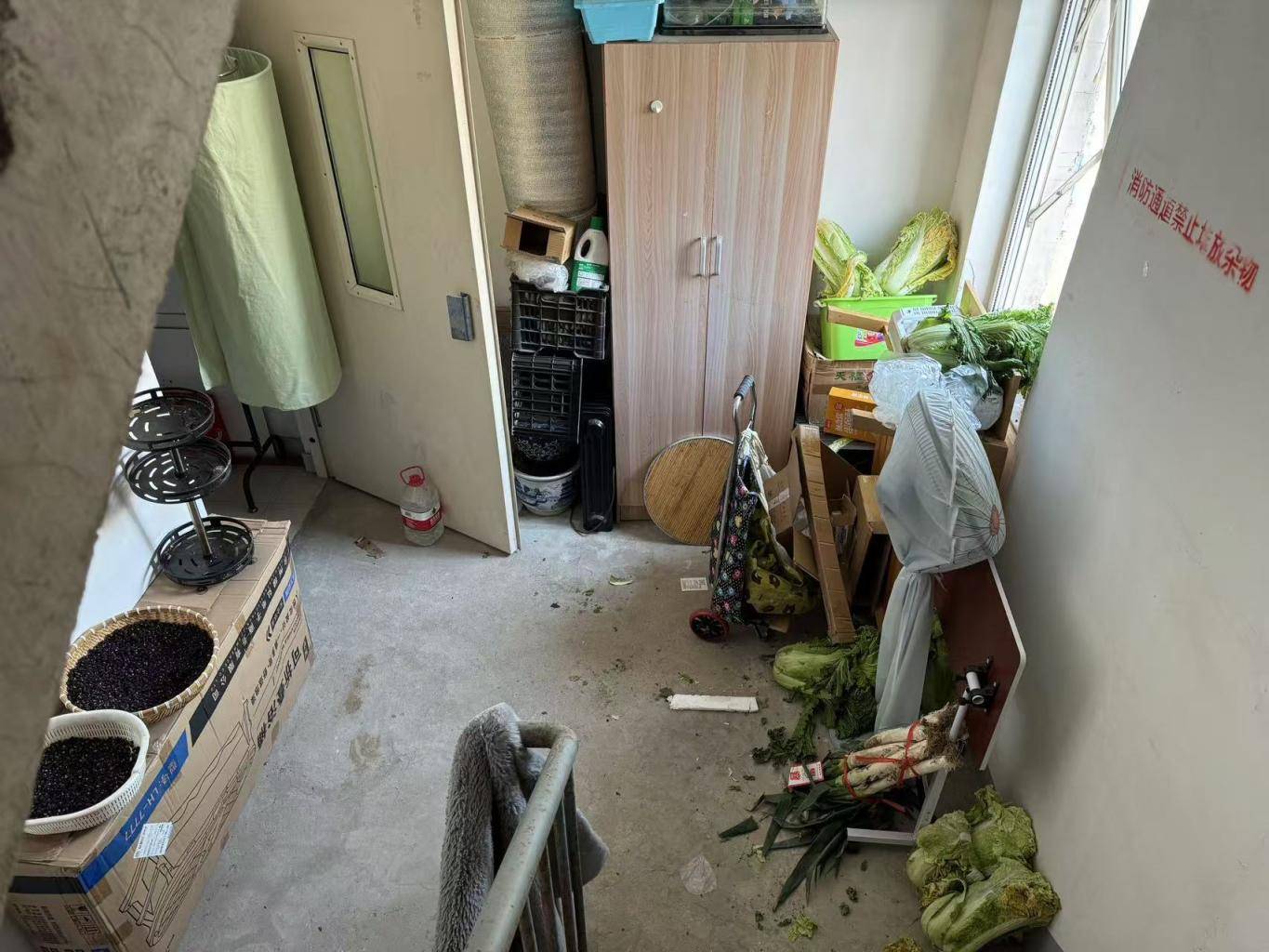 欧博体育清理通知成摆设巡查单全打钩楼道乱堆杂物怎么能治好？(图3)