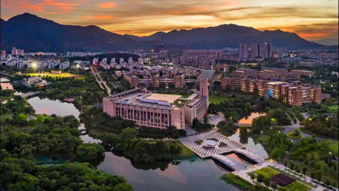 校园_校区_海城市
