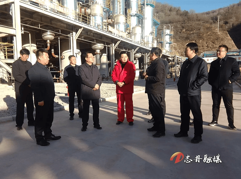 李炜调研稳增长保安全工作