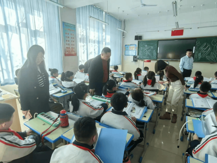 安丘市青云湖学校图片