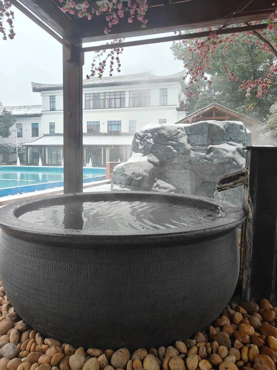 温泉_汤池_度假