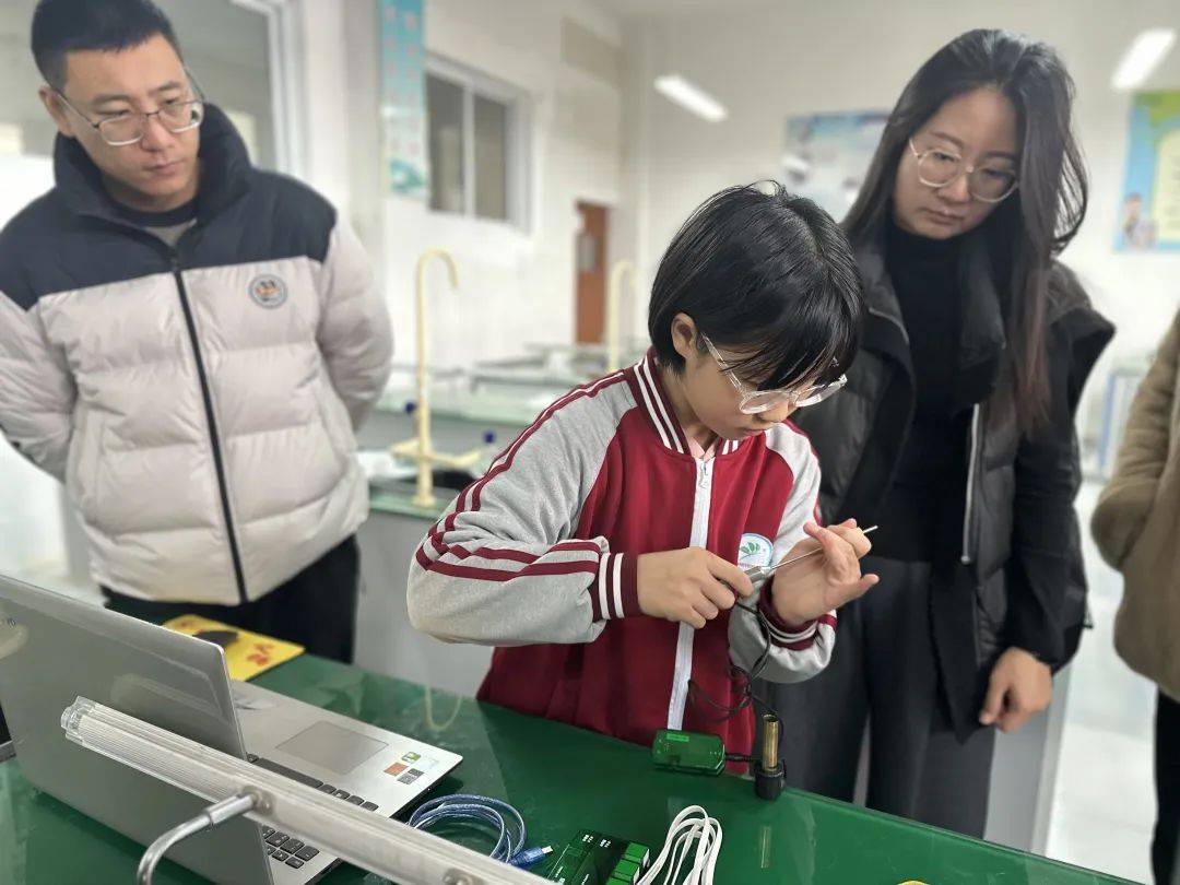 包含小学科学实验操作视频（20个）的词条