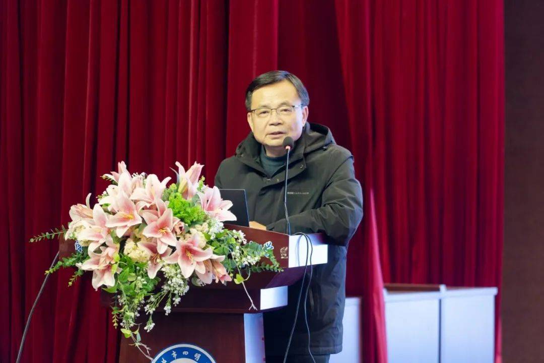 "蓝色召唤——海洋科普公益课堂 "走进宁波四明中学