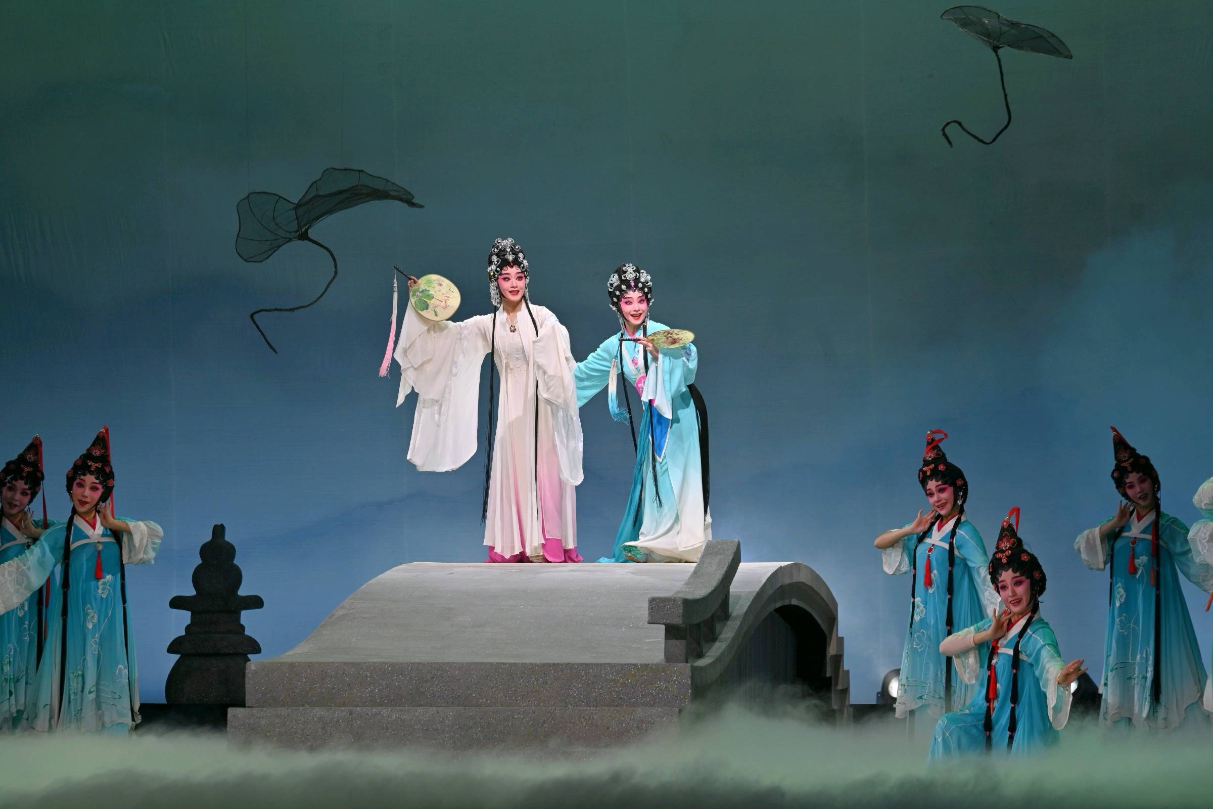 十年见证,情动四海:粤剧《白蛇传·情》十周年演出再出发