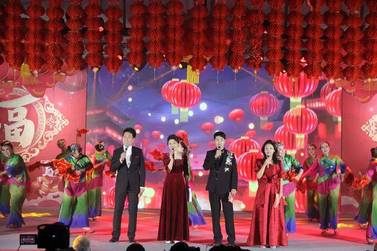 【我们的节日•春节】安次区冬季村晚暨2025年第七届乡村春晚举行_晚会_文化_歌舞