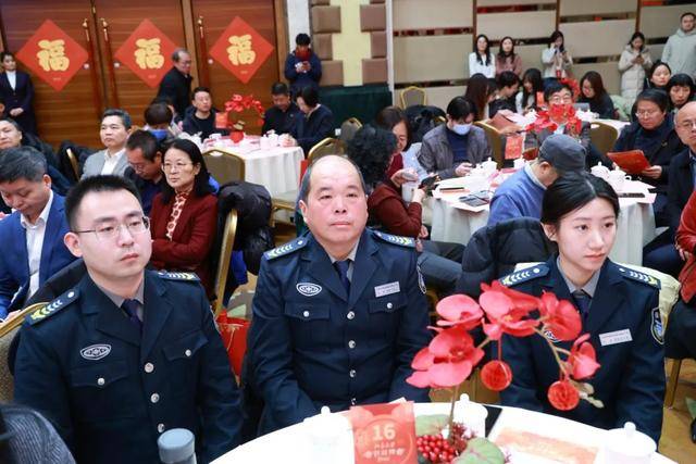 女子考研失败后到北大当保安