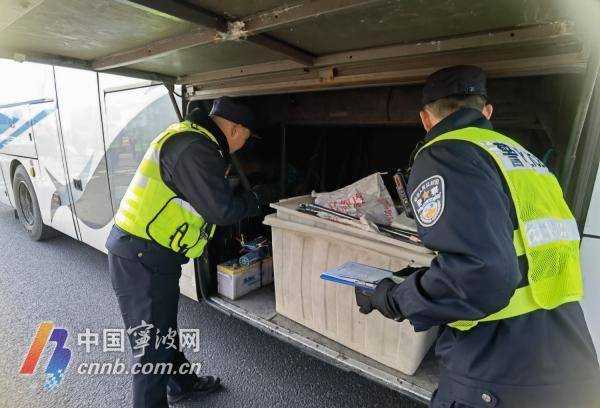 春运首日大巴车上座率不高 宁波交通出行情况总体平稳