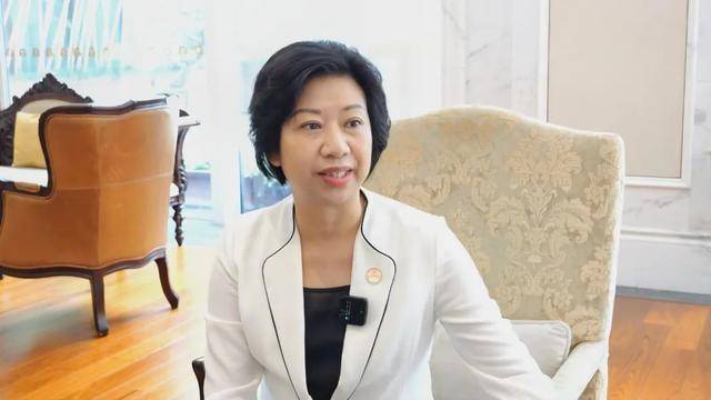 被降级的原厅长，今晚出镜