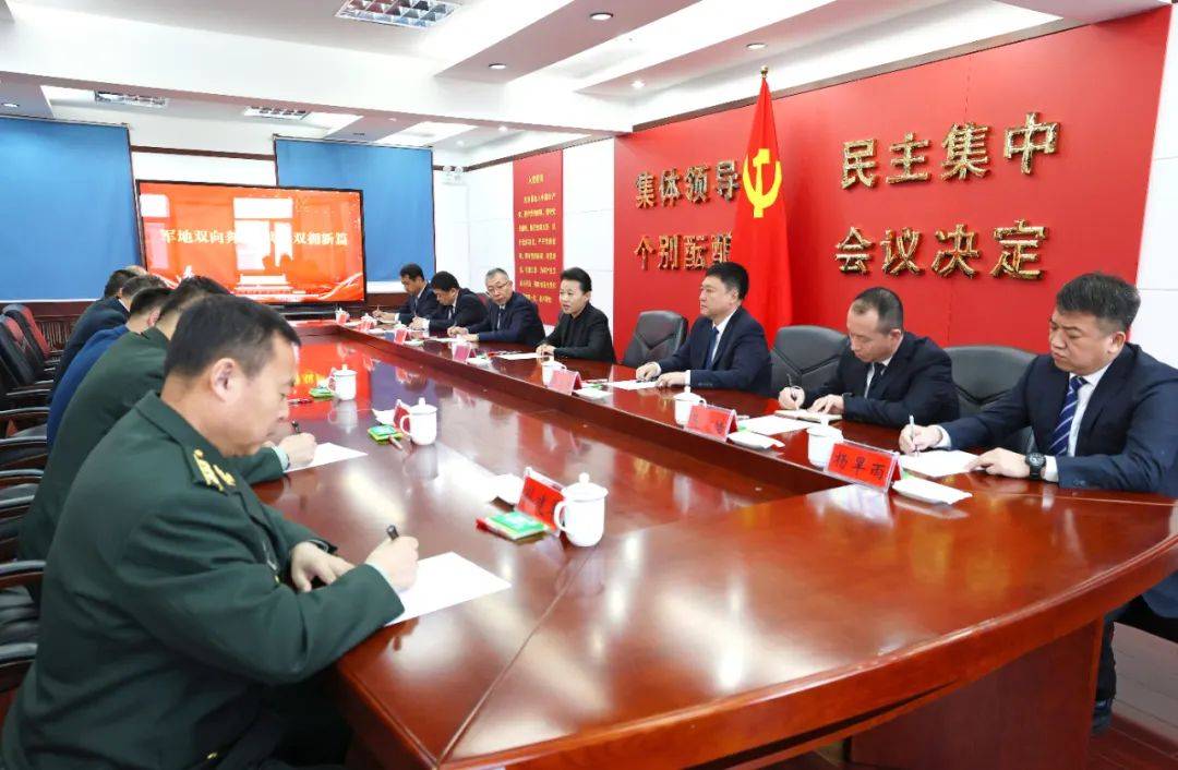 董文琴看望慰问驻伊部队官兵_伊春_军分区_发展