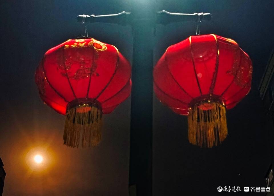 吉祥中国年 | 迎新春年味浓，夜幕下大红灯笼暖融融