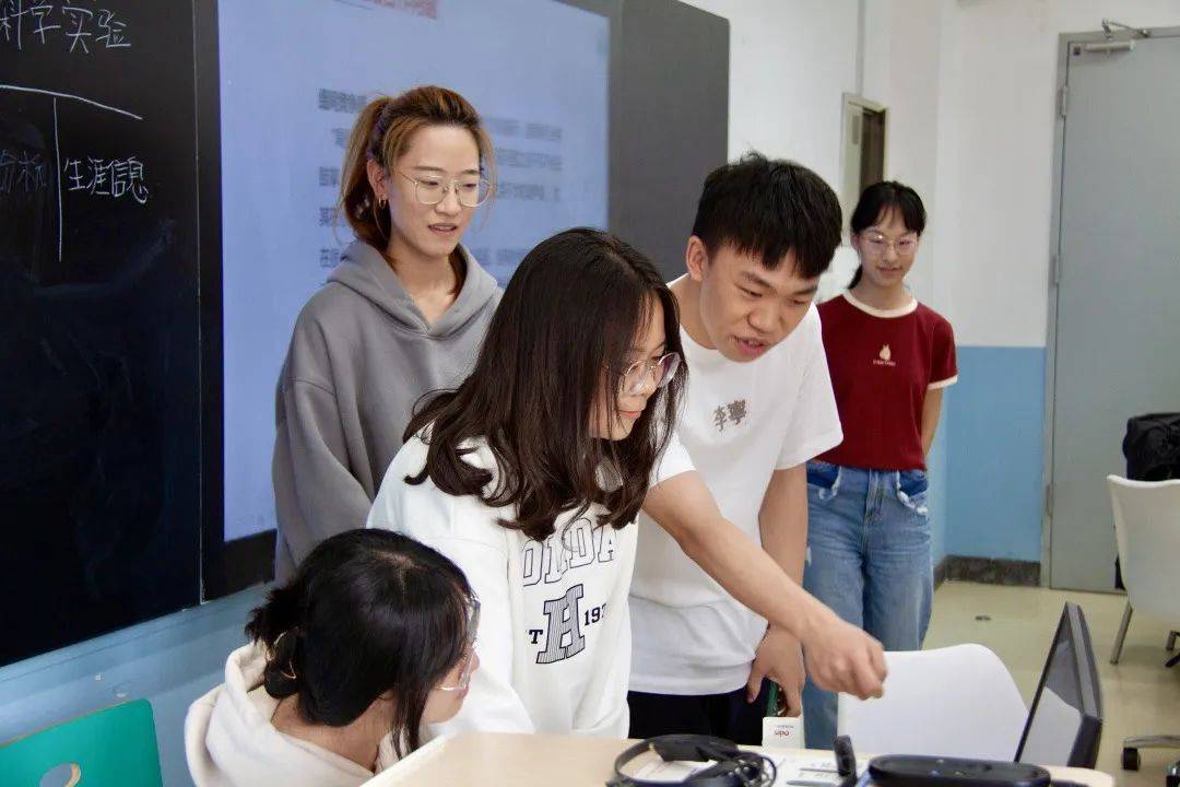 招新 · 2025丨《大学生社会实践:面向乡村中小学生的科创教育》,与你