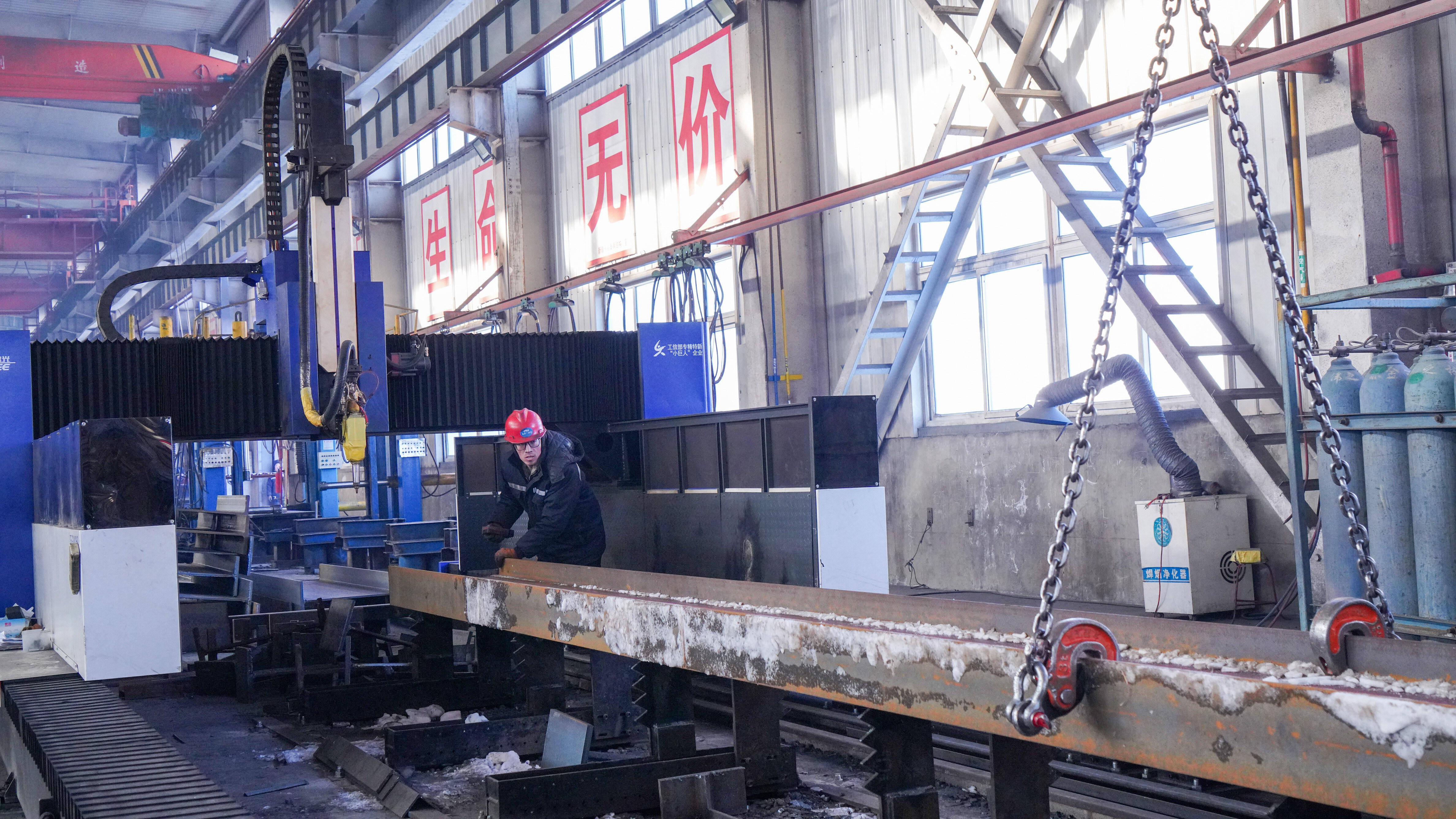 钢结构企业生产忙