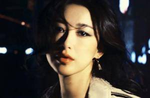 女星朱珠港风女郎写真大片，红唇烟熏妆凌乱发丝神秘美艳_瑞丽_柳宗源_美容