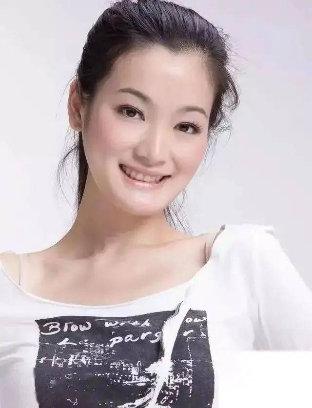 赵君老婆图片