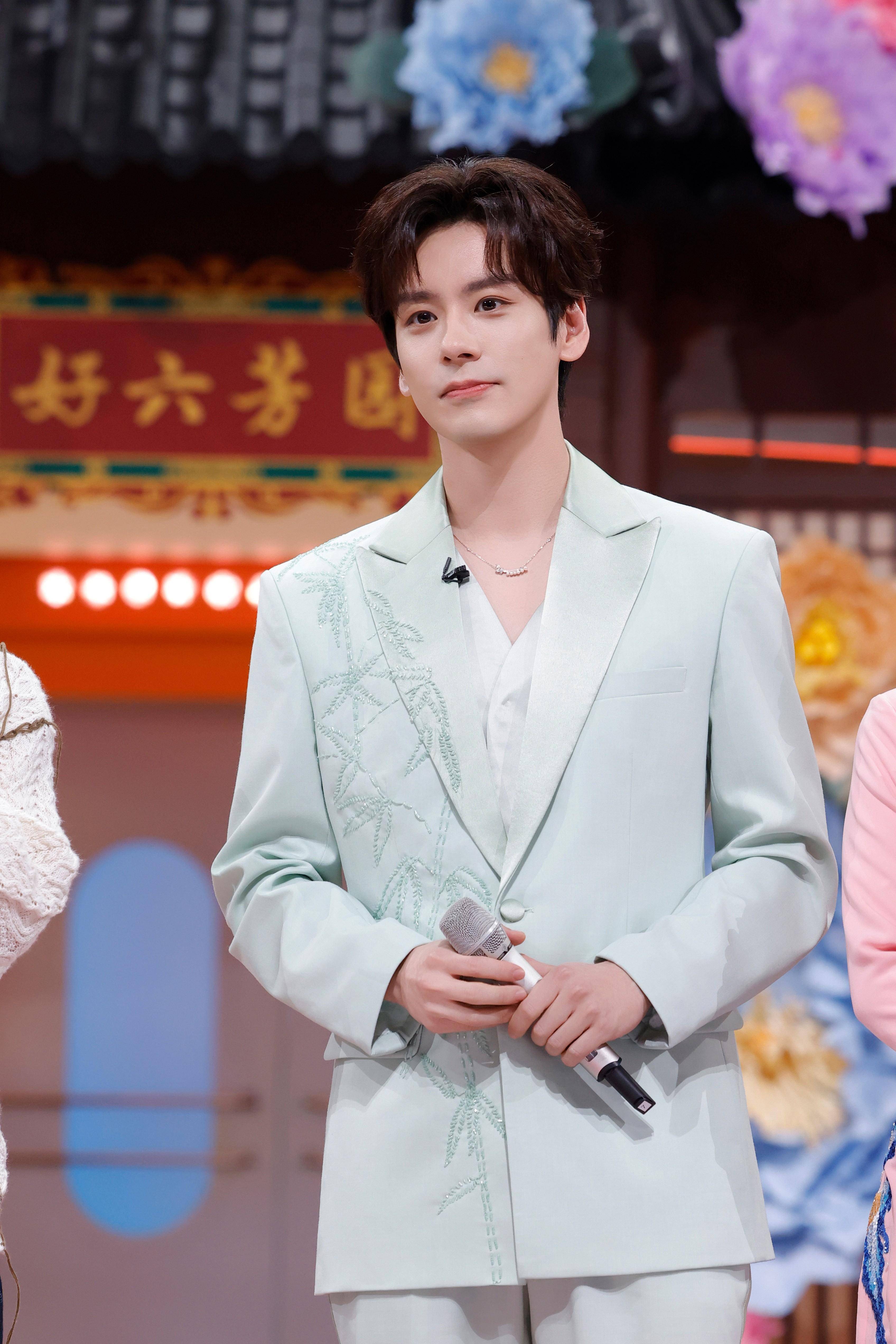 《你好,星期六》开启小花守护战