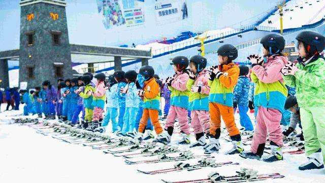 图片[4]-舞狮、打铁花、花灯巡游……古镇、景区年味渐浓 -华闻时空