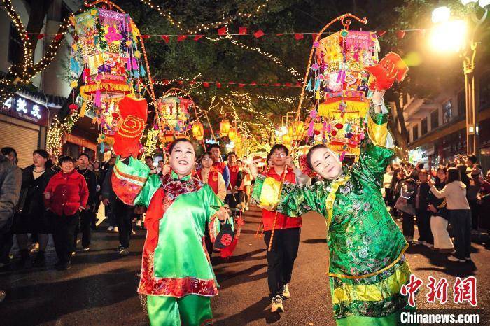 非遗百灯庆新春 客家年味正浓时(图2)