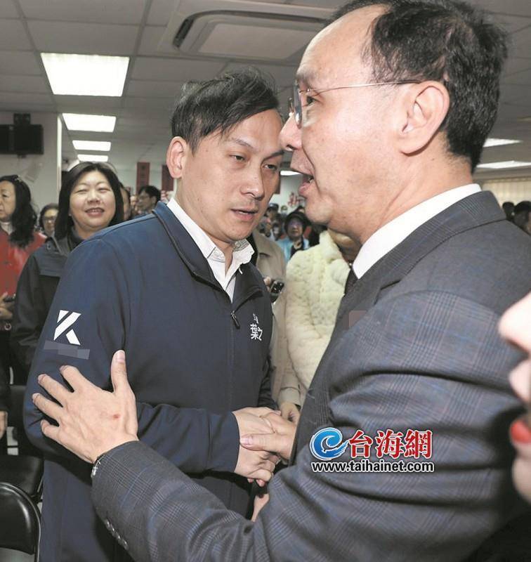 国民党籍民代面临罢免潮，蓝营如何反击？ 台湾“大罢免潮”：蓝绿阵营的政治博弈