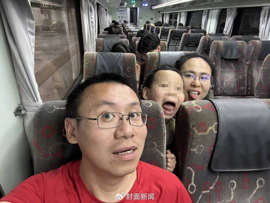泛亚电竞官网12天10段旅途成都夫妻带娃坐火车从新加坡回家(图2)