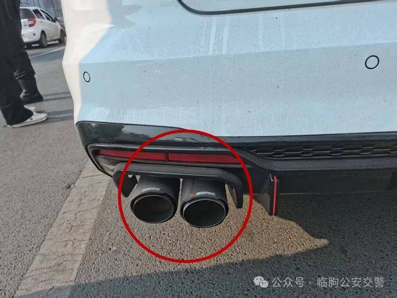 事发临朐民主路高德娱乐APP崔某某被当场查获并被处罚……(图5)