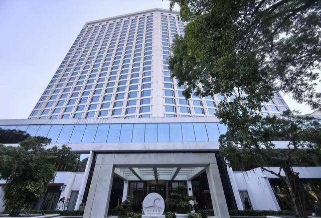关停潮来了五星级大酒店批量集体大甩卖煤老板们趁机捡漏(图2)