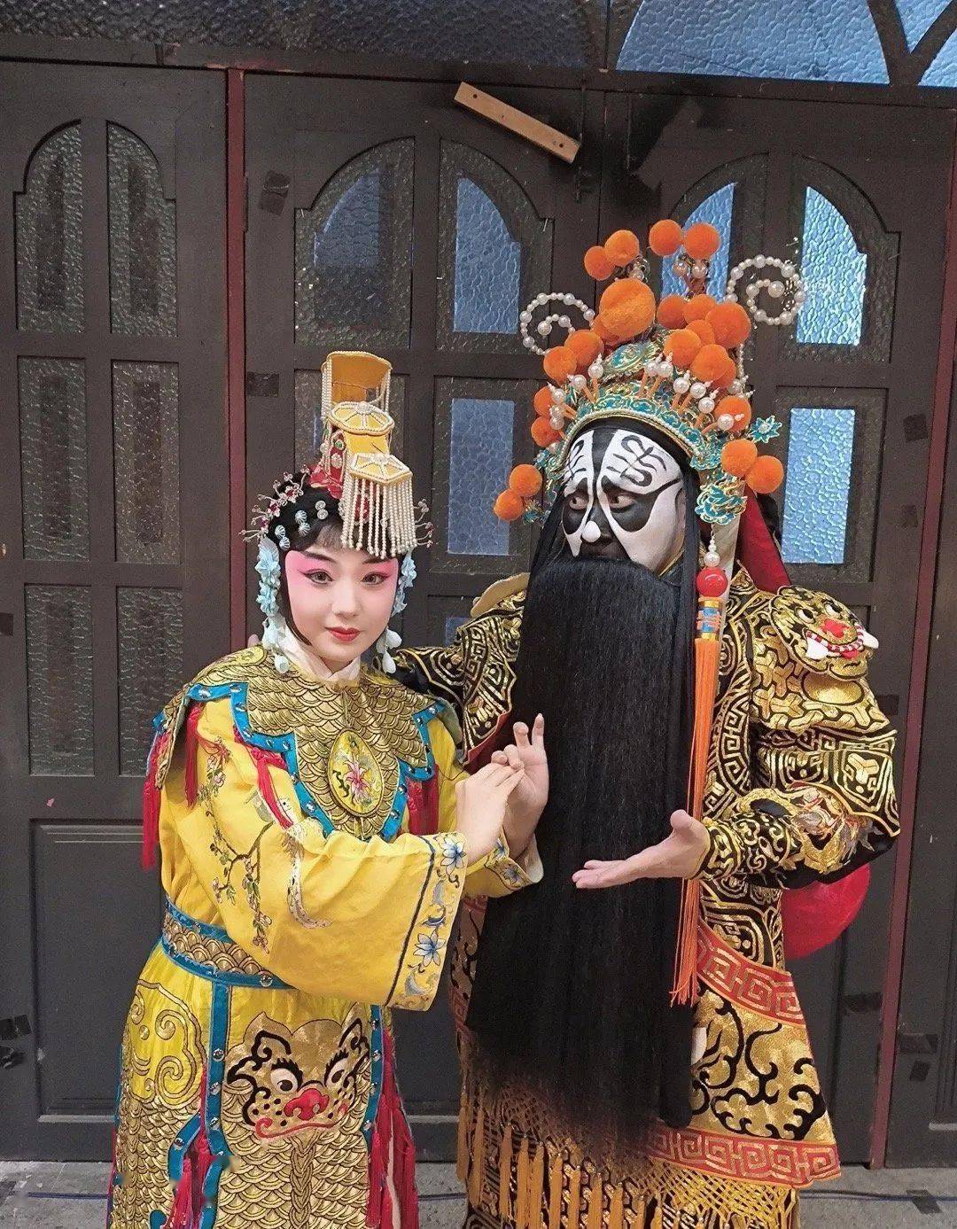 网传德云社团宠?赵芸一希望更多女相声演员上桌吃饭