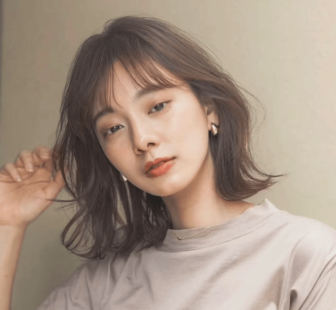 纯欲日杂风发型 ,慵懒随性又迷人