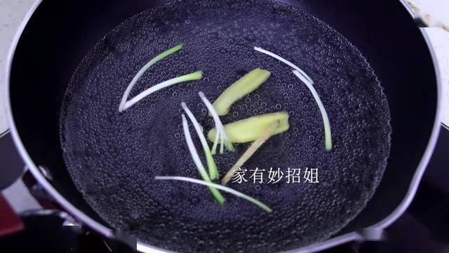 美味水煮虾：掌握技巧，鲜嫩Q弹不是梦