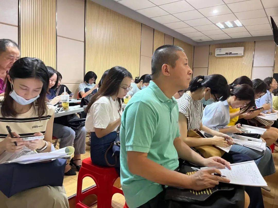 福建晋江市松熹中学开展生本教育教学课堂公开周活动