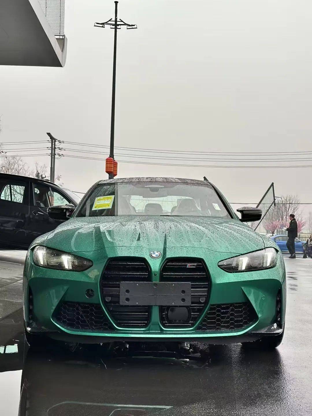 国内到店实拍曼岛绿宝马m3四驱!