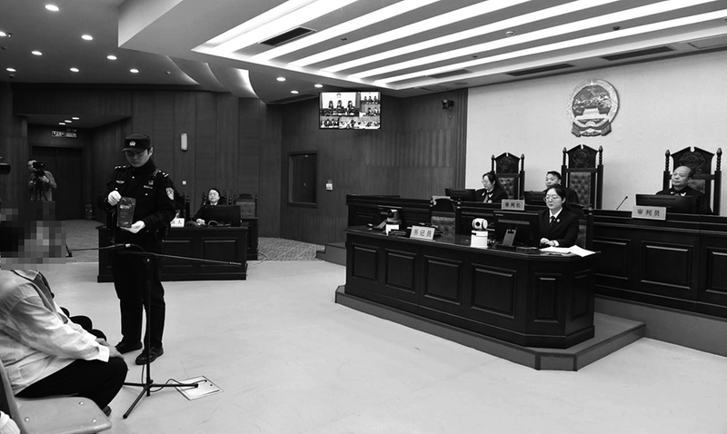 没想到（卖高仿洗衣液被执法人员查了怎么办）高仿洗衣液成品批发市场价格，3名男子销售高仿洗衣液出庭受审，洗衣液，