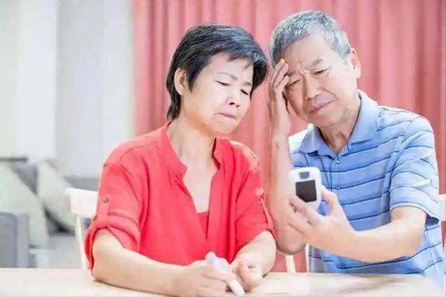 揭秘：加重糖尿病的隐形杀手，打破误区：这些习惯才是糖尿病的“帮凶”
