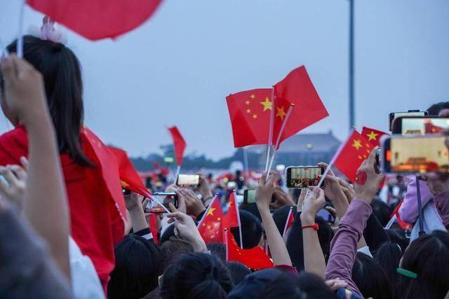 中俄伊携手，人类命运共同体曙光初现，中国制造资源博弈获胜，特朗普困境何解？