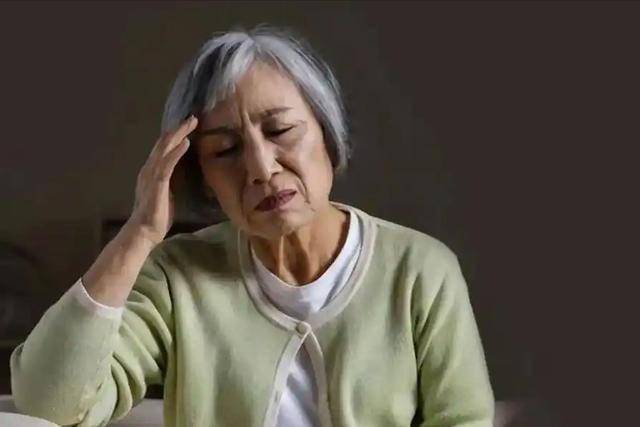 长期与水果“绝缘”，身体变化惊人！ 老年人不爱吃水果？小心这些健康危机！