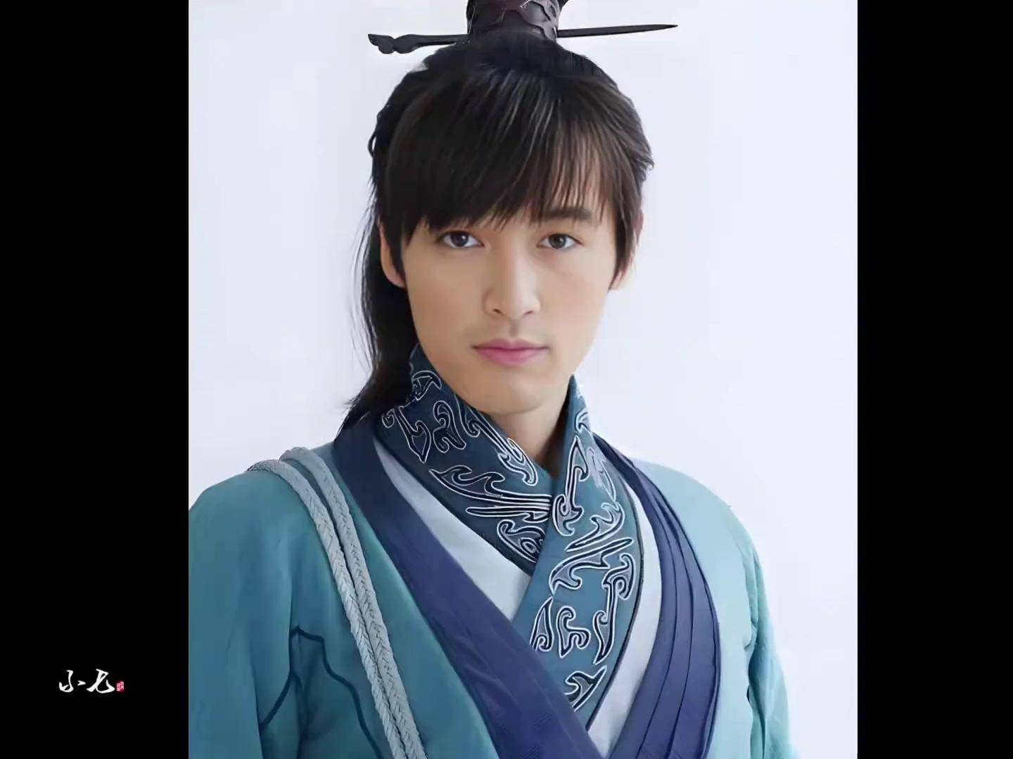 易小川的手机铃声在关键时刻响起来救了他一命 胡歌 神话