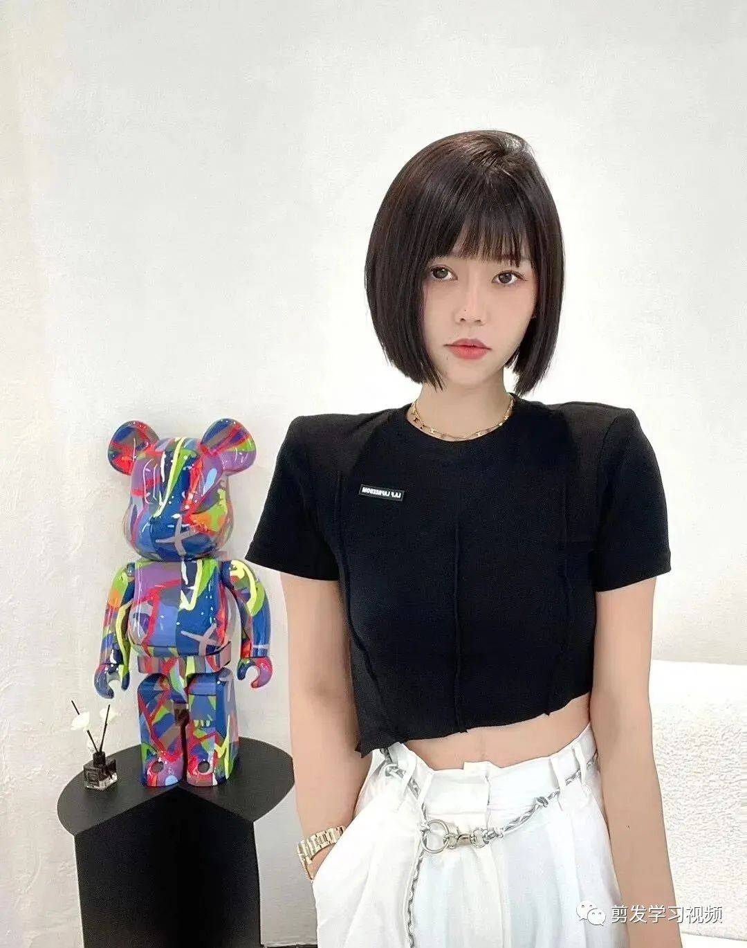 乖乖女短发好减龄