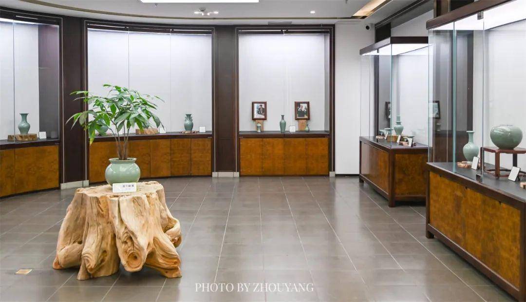 半岛体育官网国瓷博物馆衢州青瓷的展示窗口回答什么才是国宴瓷器(图4)
