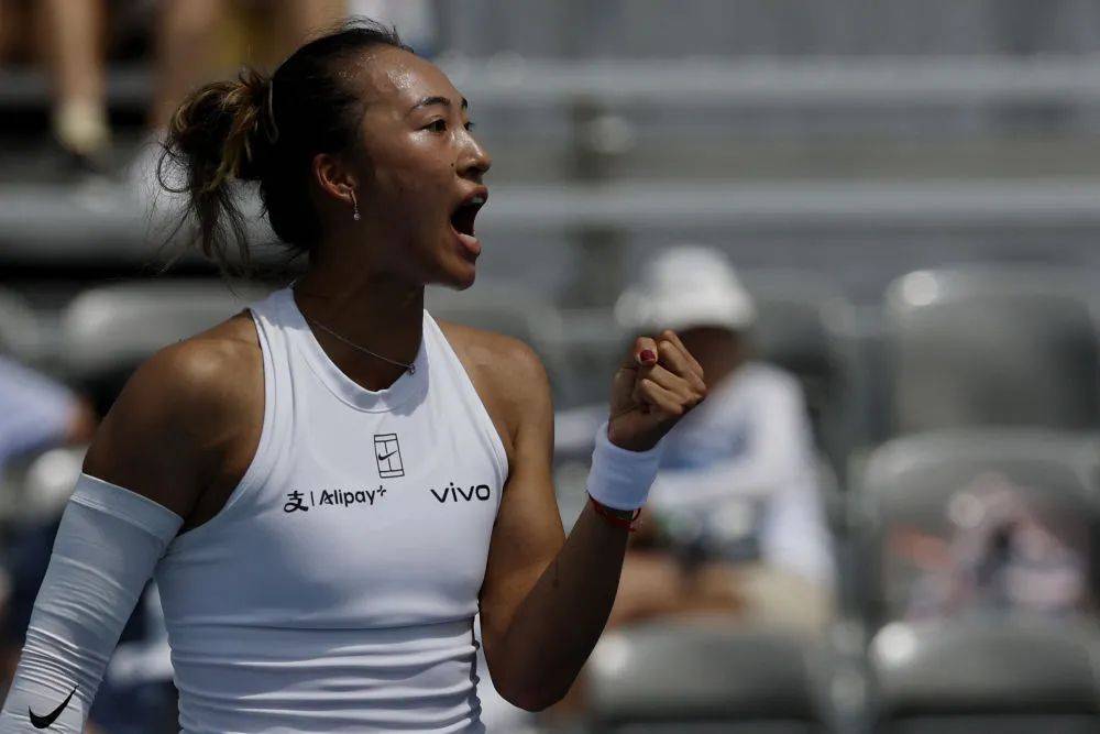 郑钦文闪耀WTA1000迈阿密站 勇进八强创佳绩