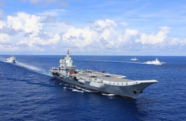 探秘航母官兵的“舌尖盛宴”：为何吃得如此之好？，航母官兵饮食大揭秘：高待遇背后的原因