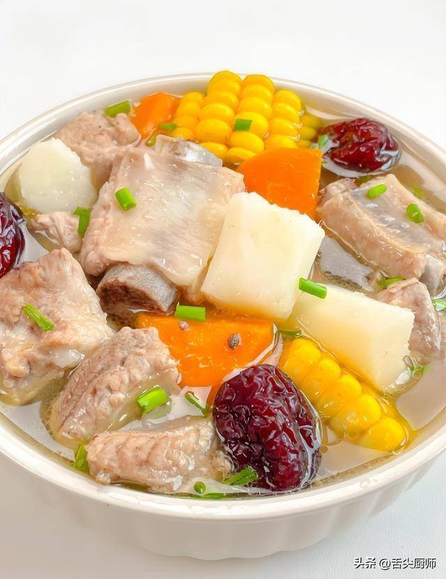 专为女性打造的滋补气血美食，美味汤菜补气血，让女性容光焕发