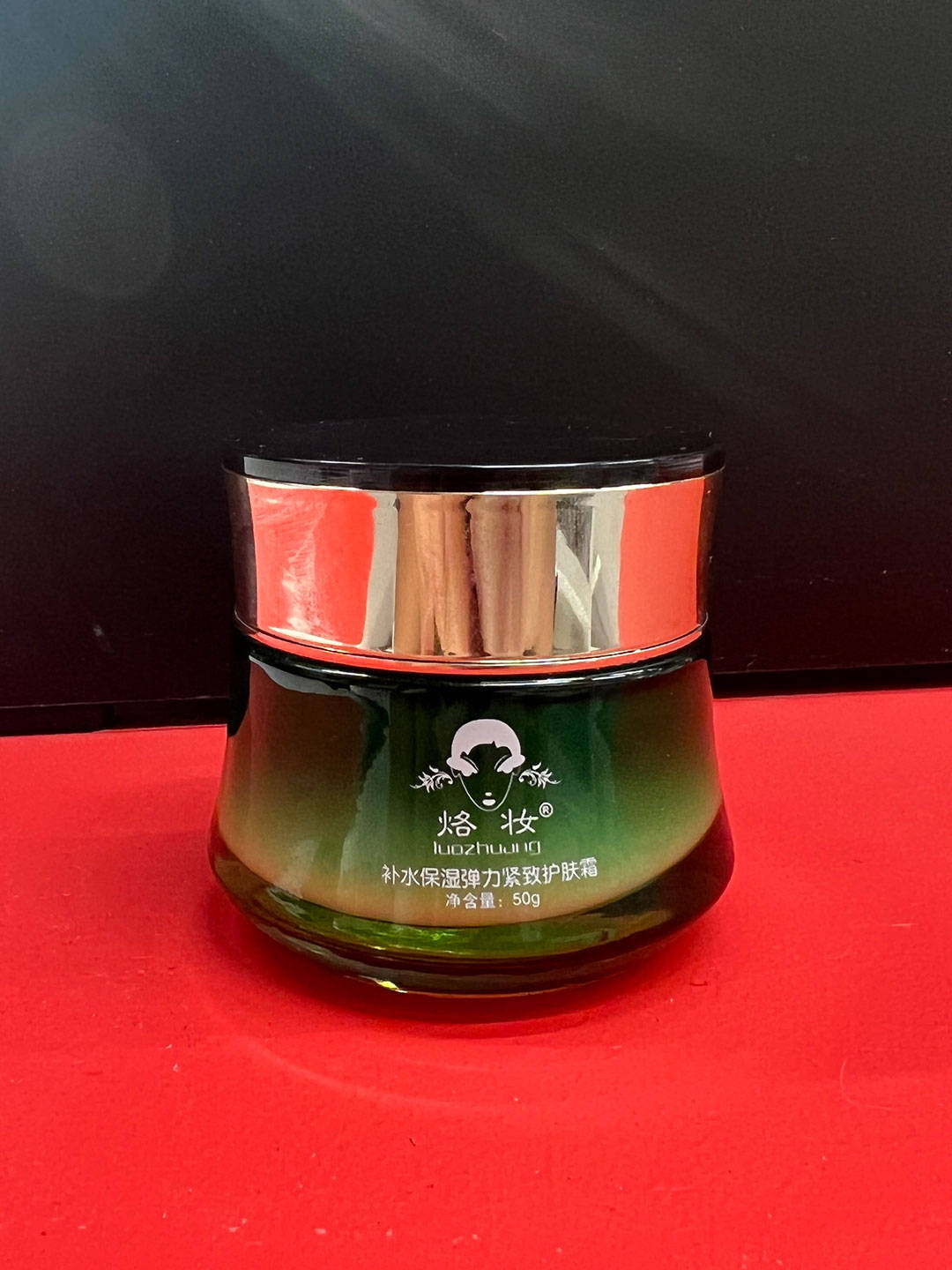 去皱霜哪个好?紧致打造紧致耳部轮廓