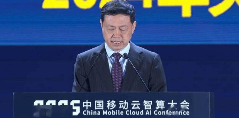 中国移动将建超大规模“算力工厂”，同时开展十万卡智算中心研究