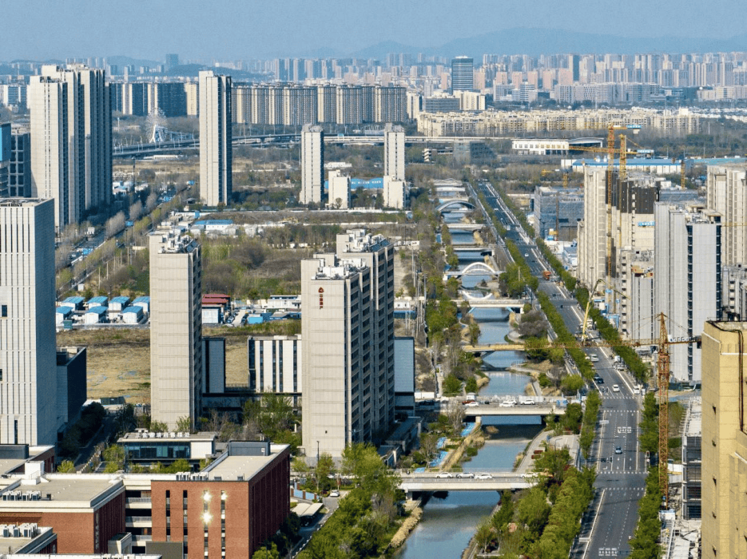 南部新城:春染新城水绿间