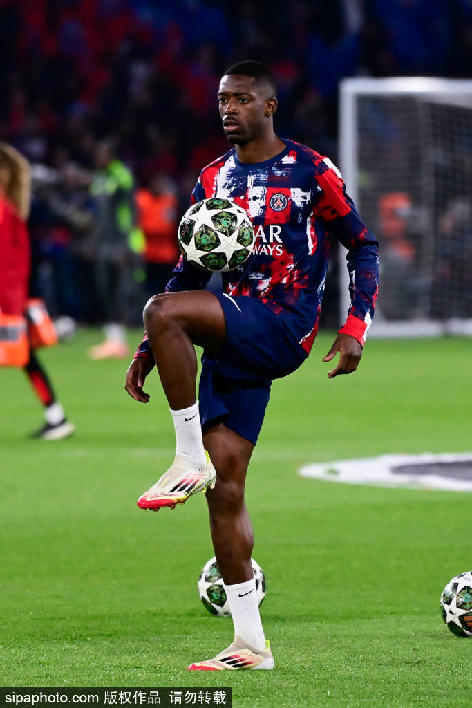 登贝莱:在梅西的巴萨踢过球,但现在是最快乐的时候